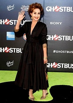 Annie Potts